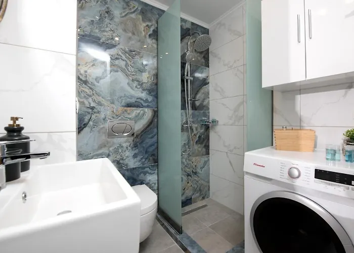 Iliana & Sarra 2 Apartment *