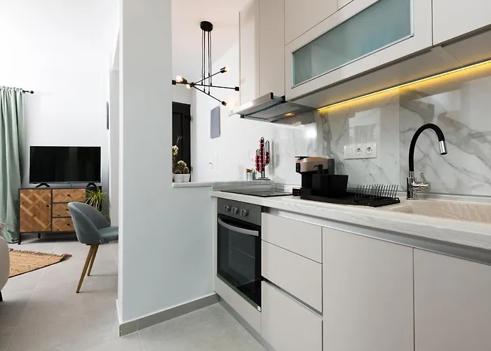 Iliana & Sarra 2 * Limenas (Thasos)